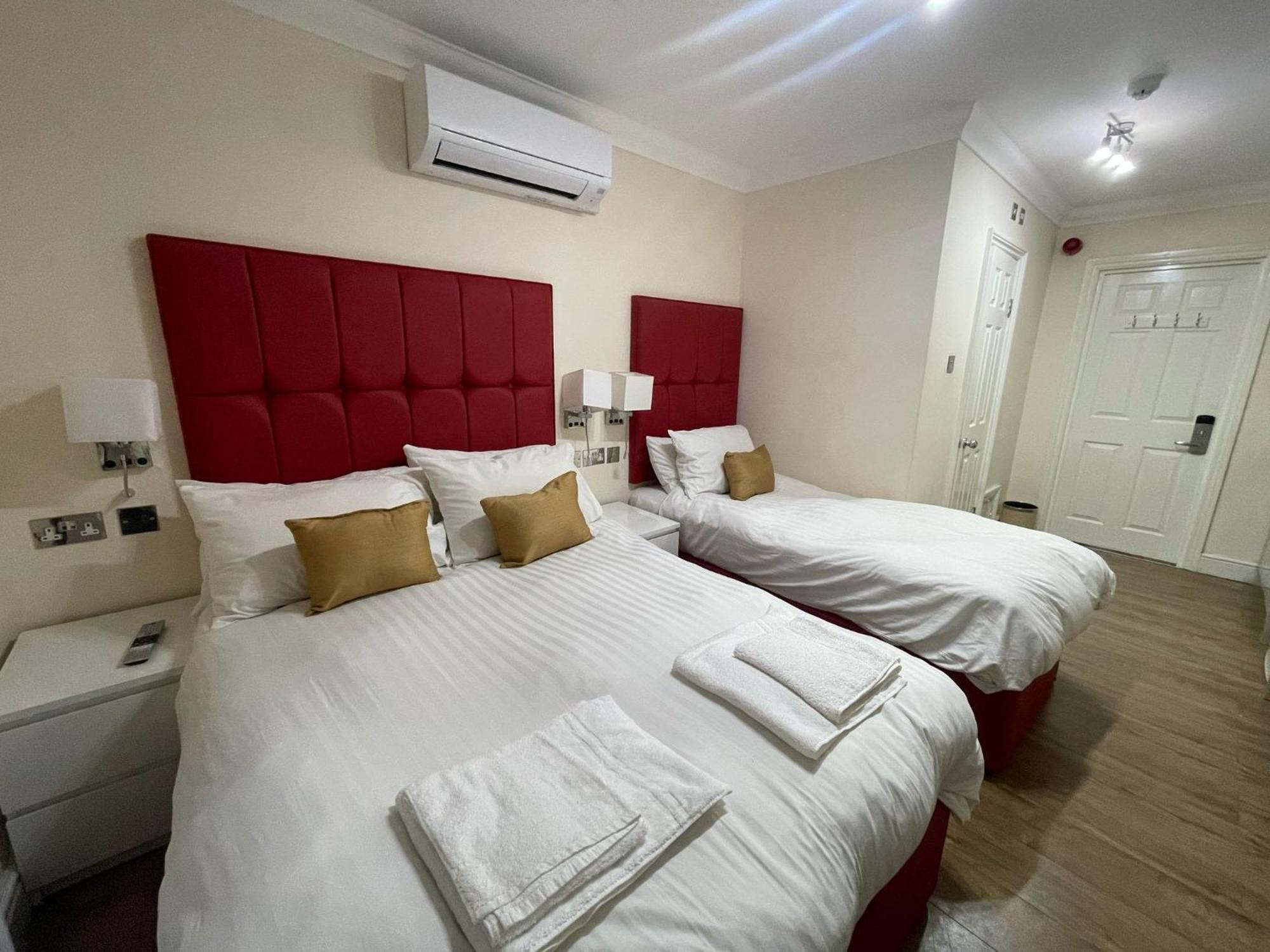 Crompton Guest House Hounslow Ngoại thất bức ảnh