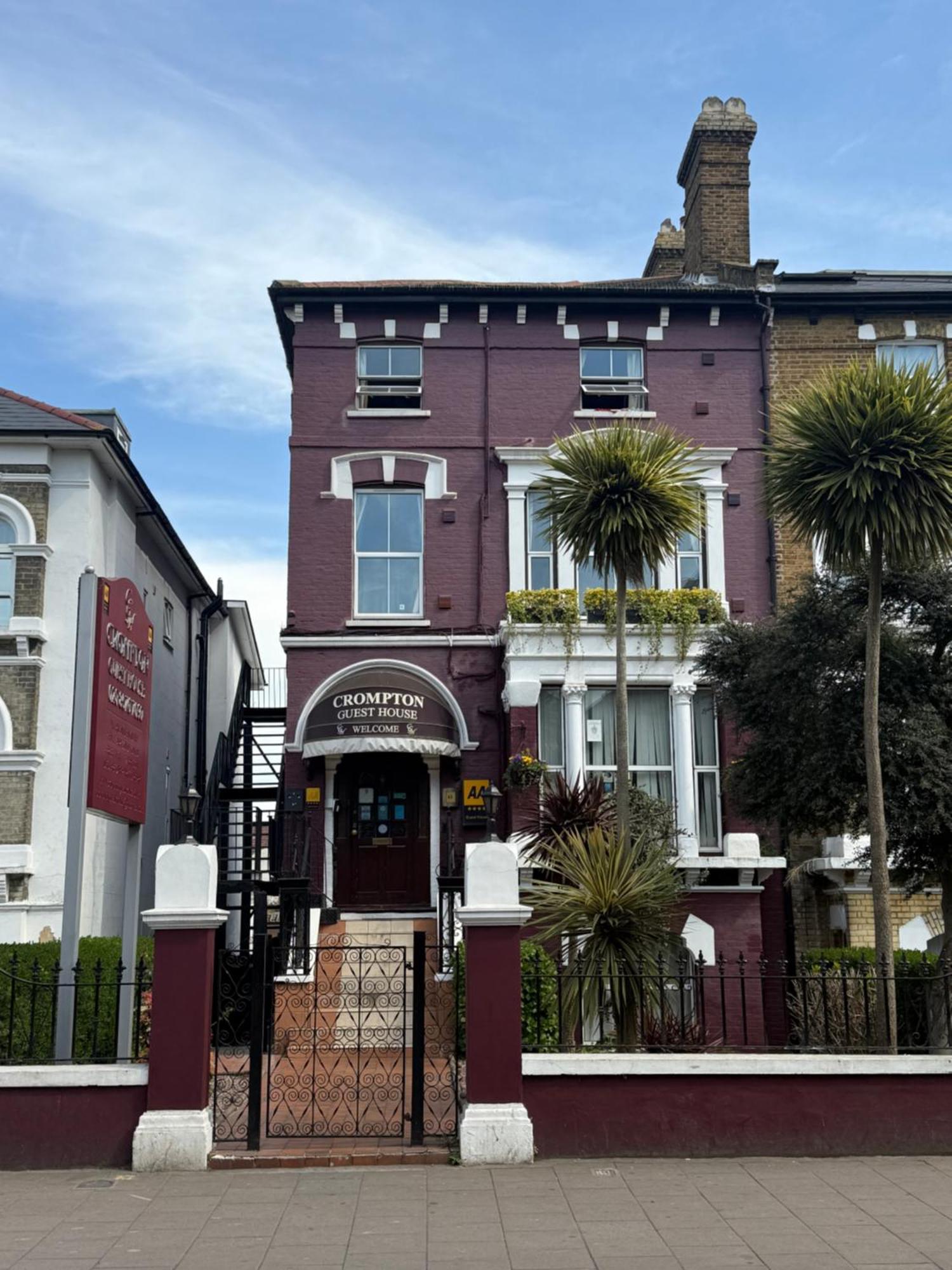 Crompton Guest House Hounslow Ngoại thất bức ảnh