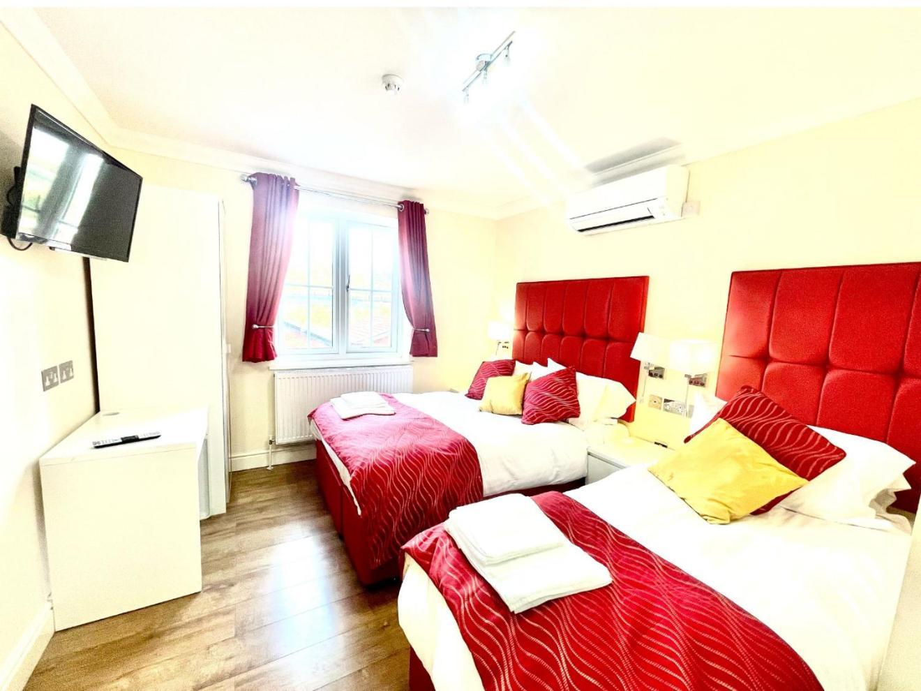 Crompton Guest House Hounslow Ngoại thất bức ảnh